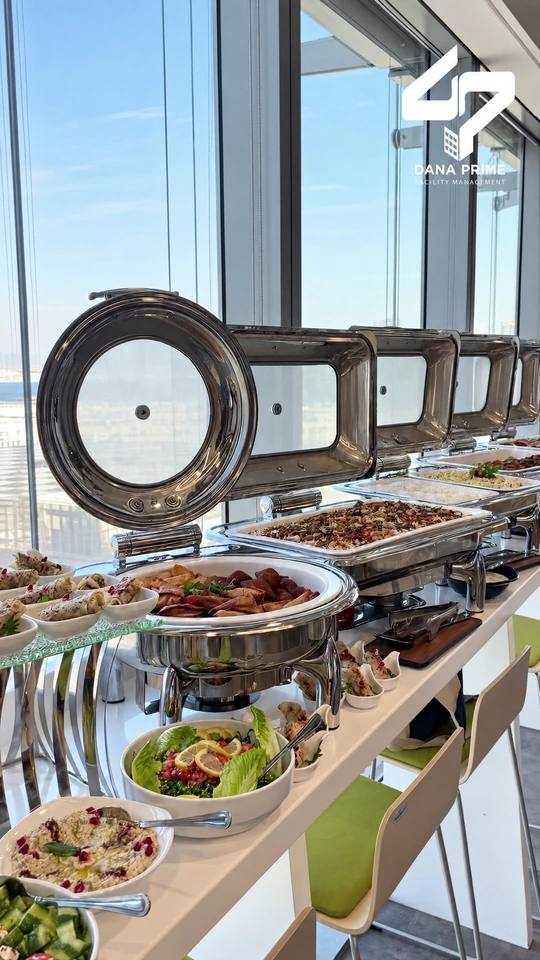 Buffet serviceware and prepared event dishes